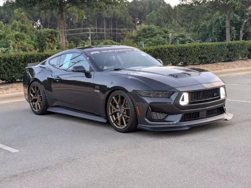 2024 Ford Mustang GT Premium photo 1