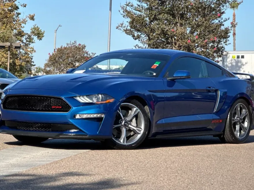 2022 Ford Mustang GT photo 1
