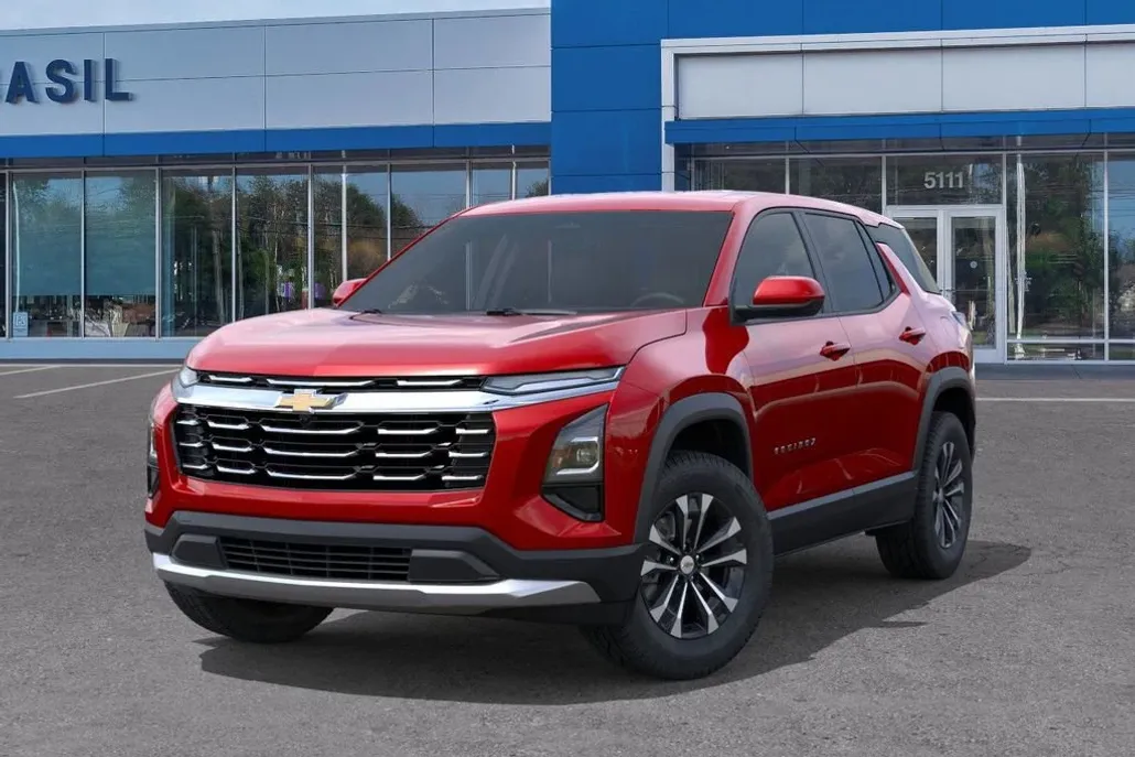 2026 Chevrolet Equinox LT photo 1