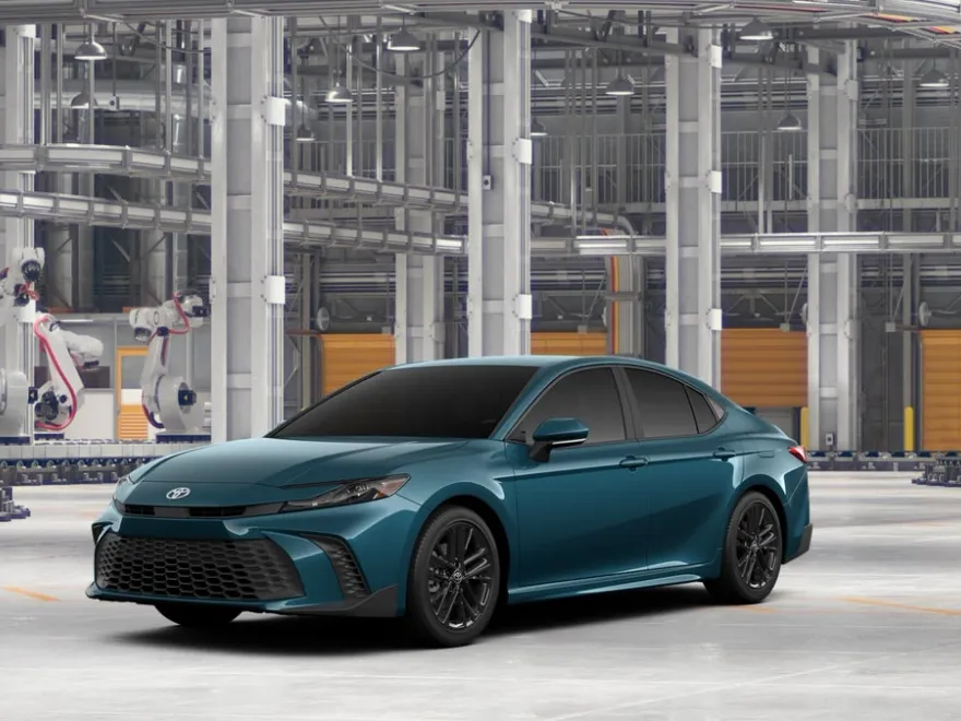 2026 Toyota Camry SE photo 1