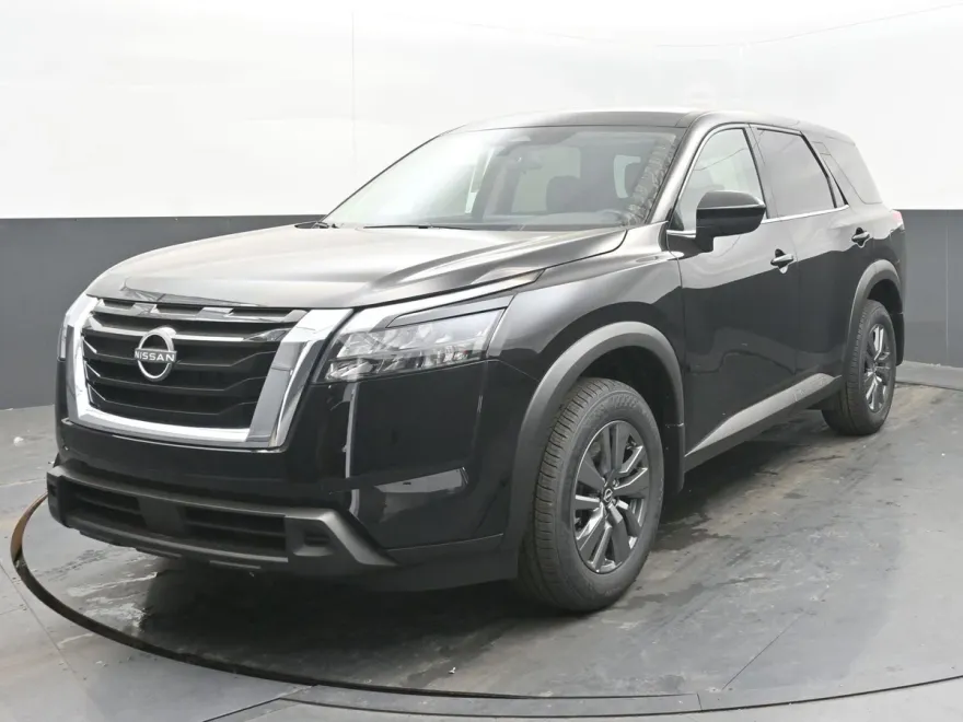 2025 Nissan Pathfinder S photo 1