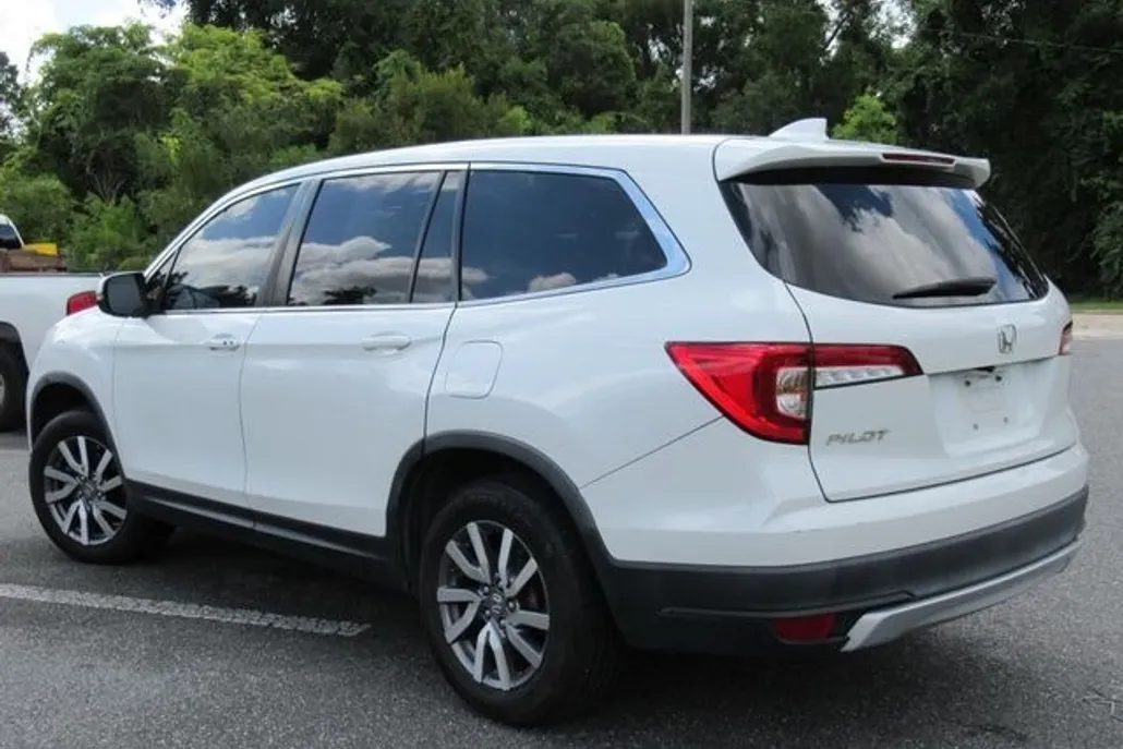 2020 Honda Pilot EX photo 1