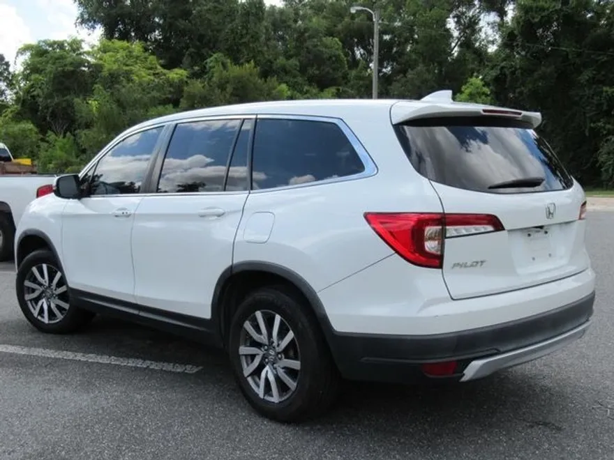 2020 Honda Pilot EX photo 1