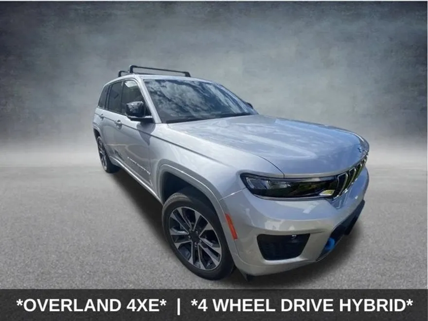 2024 Jeep Cherokee Overland photo 1