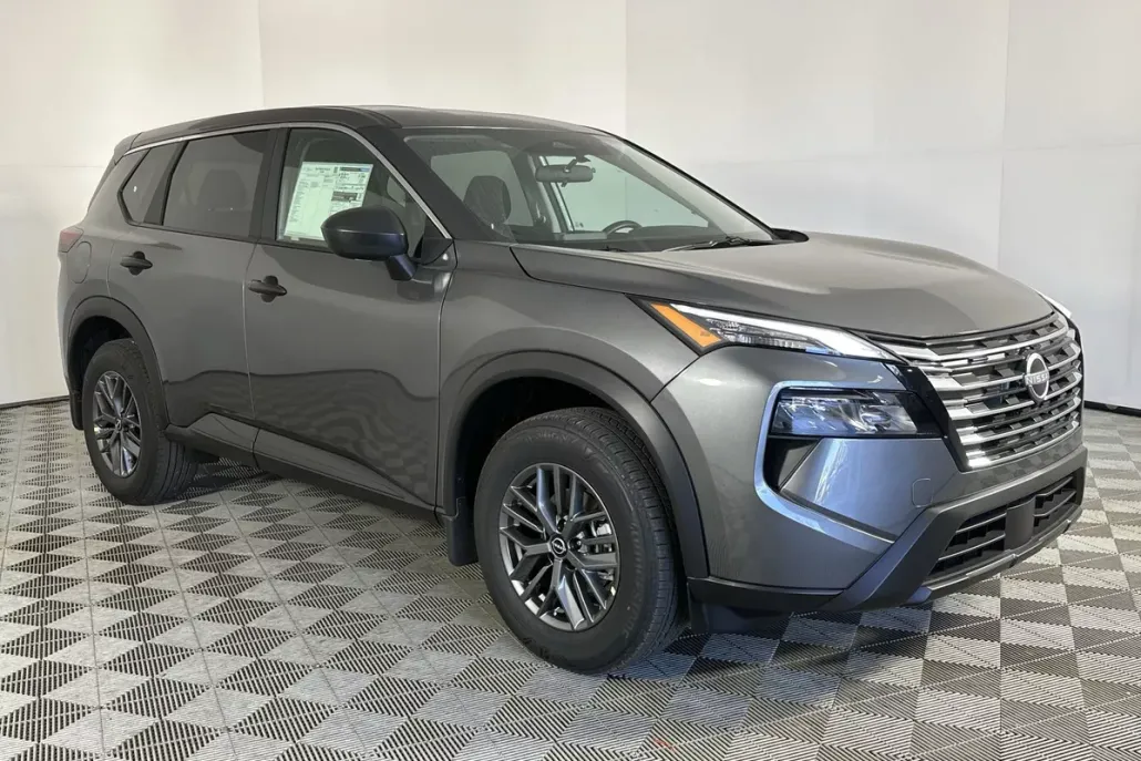 2025 Nissan Rogue S photo 1