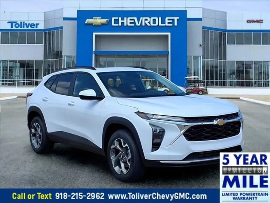 2025 Chevrolet Trax LT photo 1