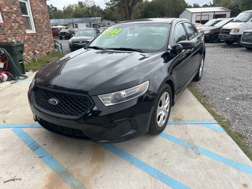 2018 Ford Taurus photo 1