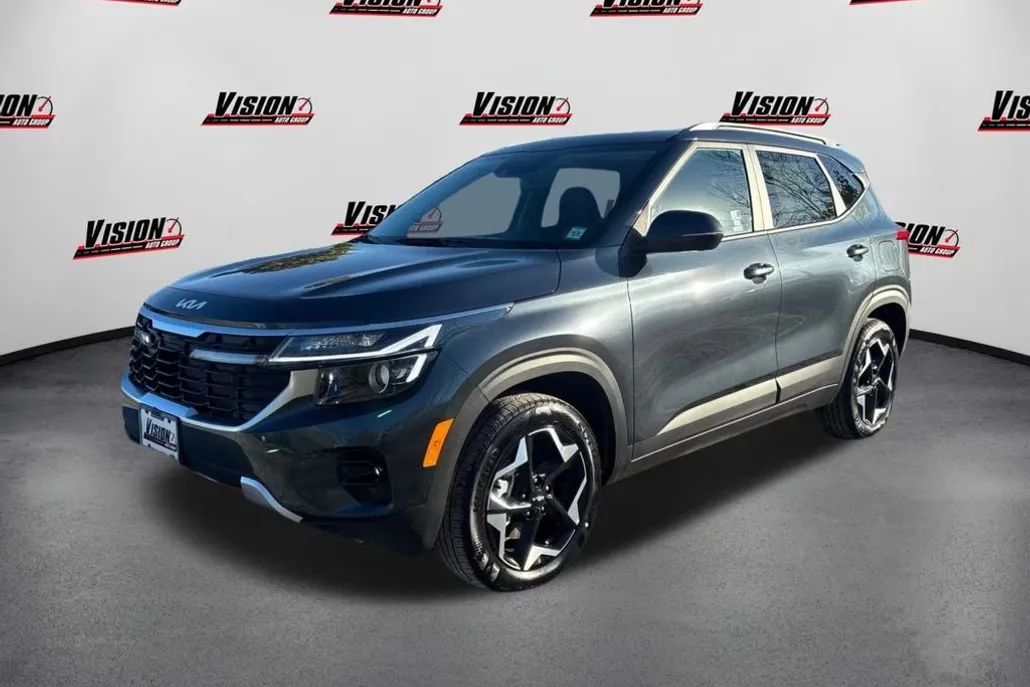 2025 Kia Seltos S photo 1