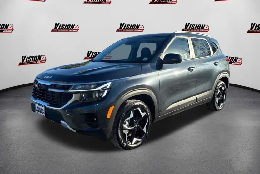 2025 Kia Seltos S photo 1