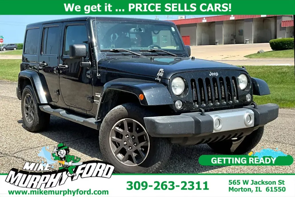 2014 Jeep Wrangler Unlimited Sahara photo 1