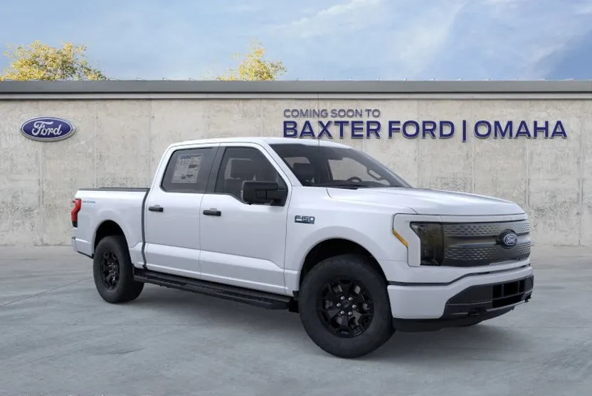 2025 Ford F-150 Lightning XLT photo 1
