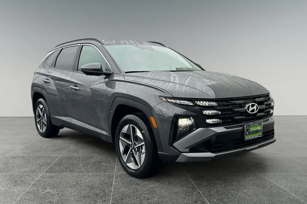 2025 Hyundai Tucson SEL photo 1