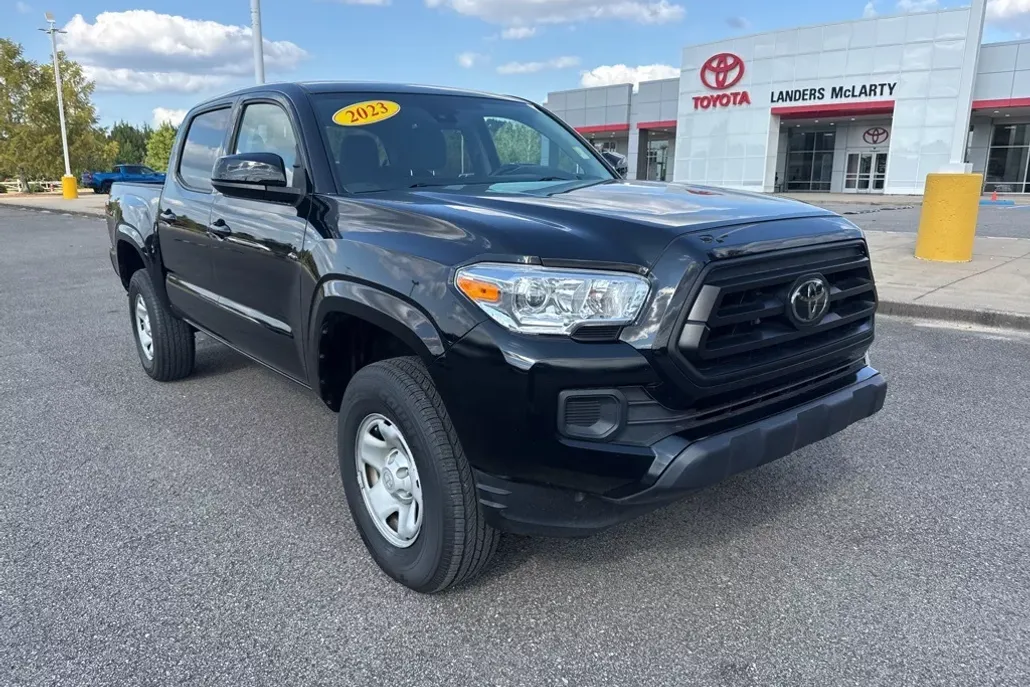 2023 Toyota Tacoma SR V6 photo 1
