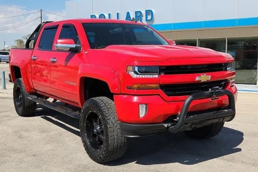 2017 Chevrolet Silverado 1500 photo 1
