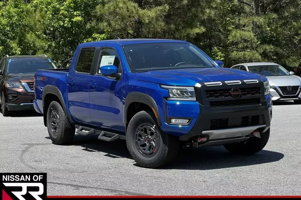 2025 Nissan Frontier PRO-4X photo 1