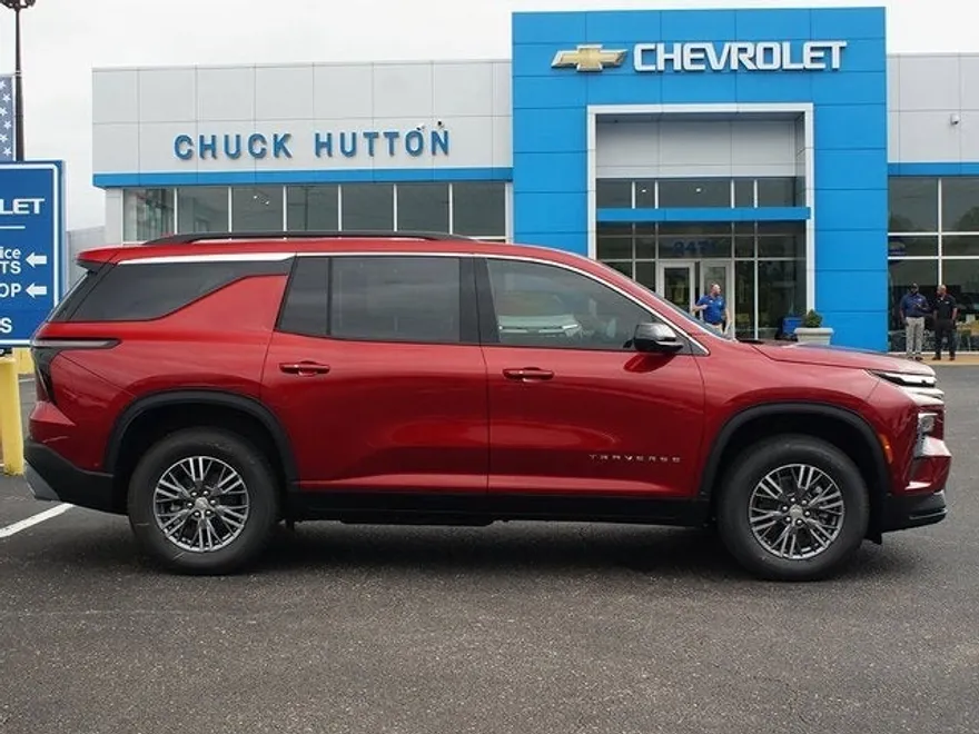 2026 Chevrolet Traverse photo 1