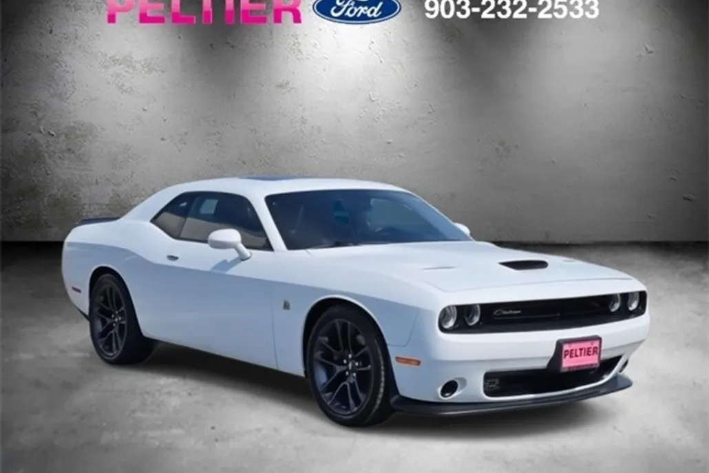 2021 Dodge Challenger R/T Scat Pack photo 1