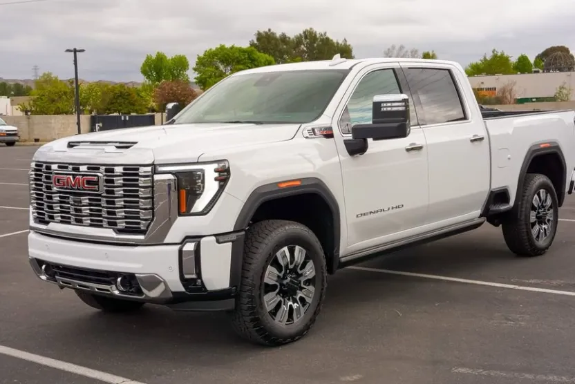 2025 Gmc Sierra 2500 HD Denali photo 1