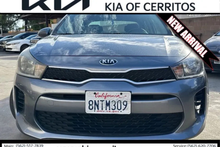 2020 Kia Rio S photo 1