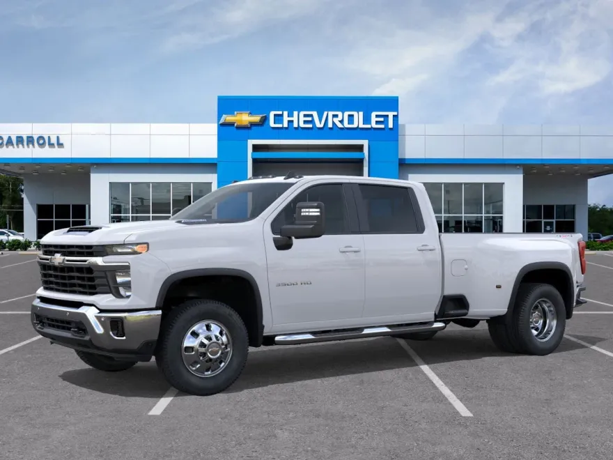 2025 Chevrolet Silverado 3500HD LT photo 1