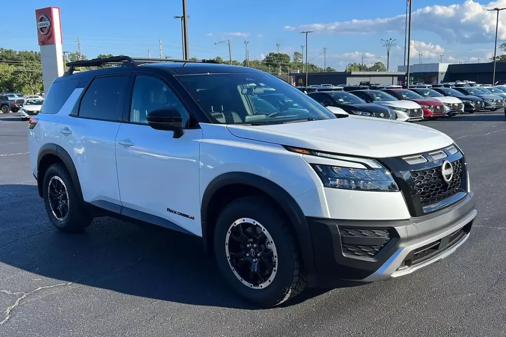 2025 Nissan Pathfinder Rock Creek photo 1