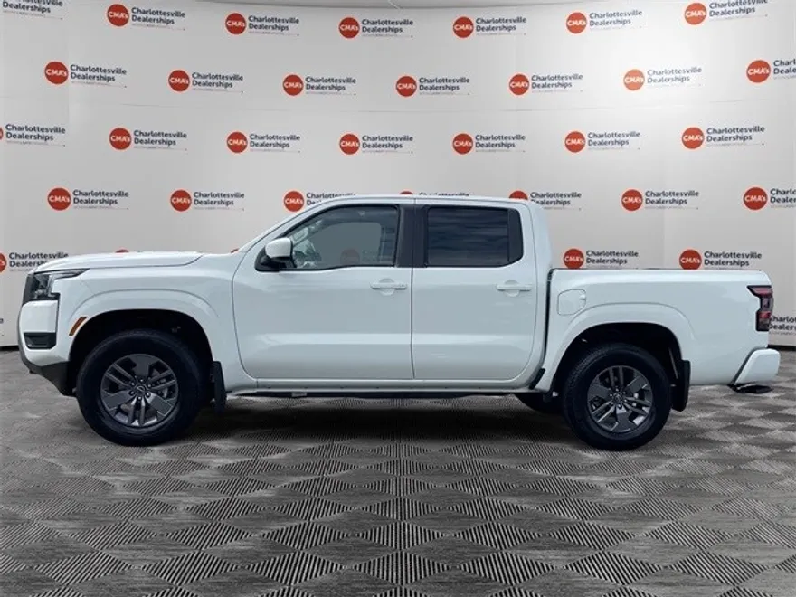2025 Nissan Frontier SV photo 1