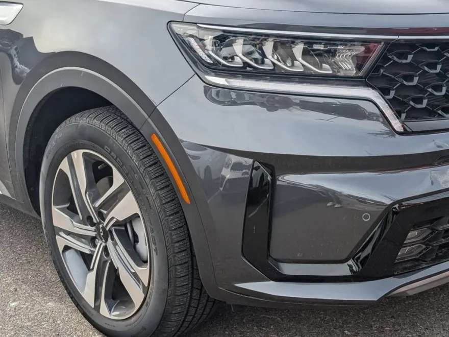 2024 Kia Sorento Hybrid EX photo 1