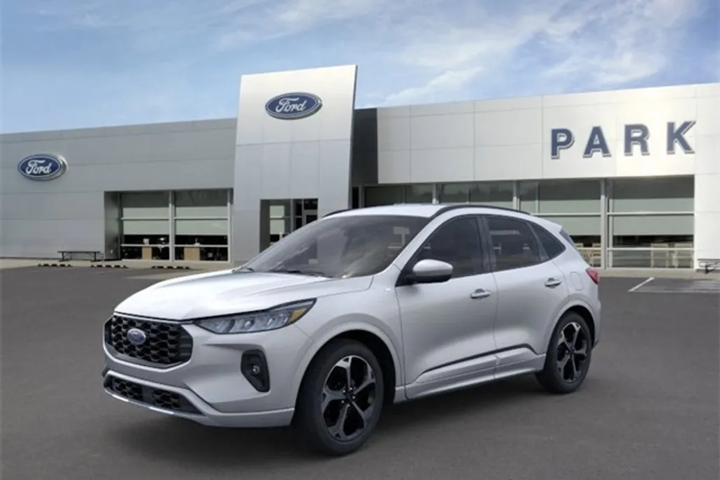 2024 Ford Escape ST-Line Select photo 1