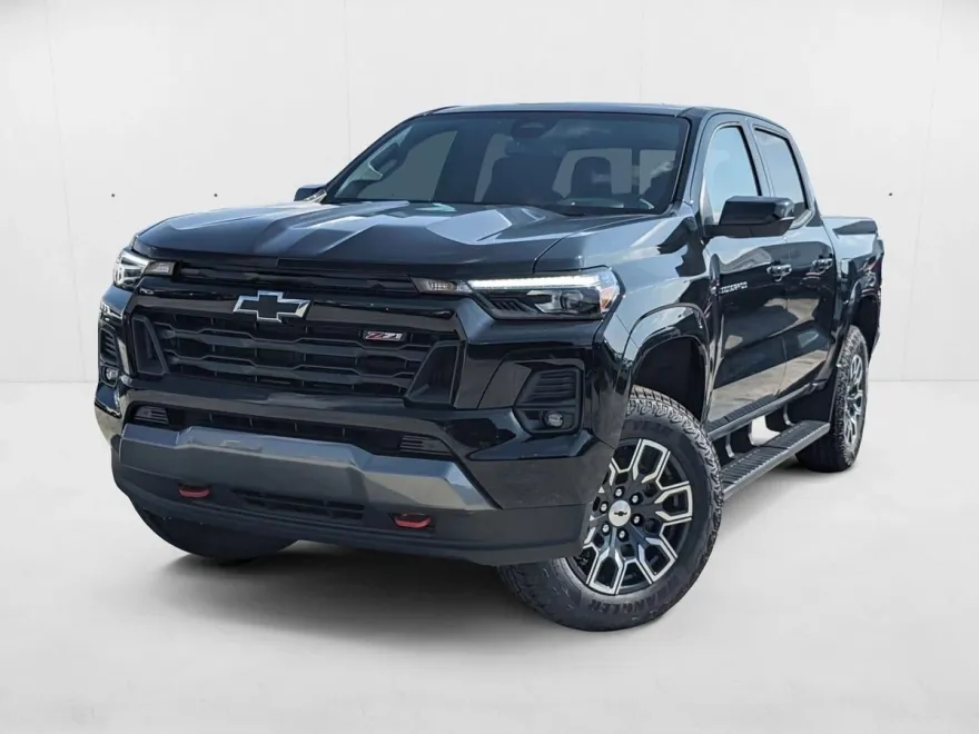 2026 Chevrolet Colorado Z71 photo 1