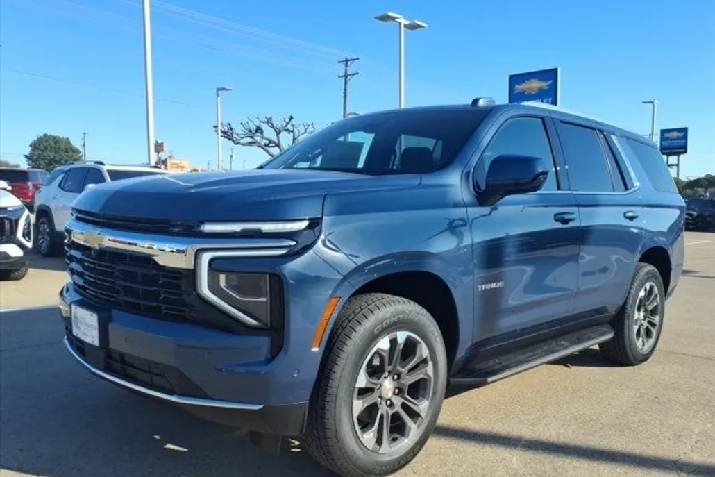 2026 Chevrolet Tahoe LS photo 1