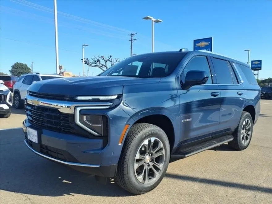 2026 Chevrolet Tahoe LS photo 1