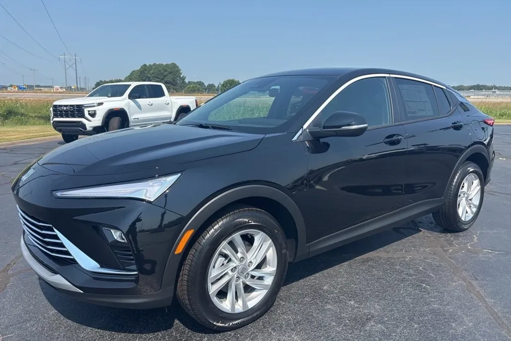 2025 Buick Envista Preferred photo 1