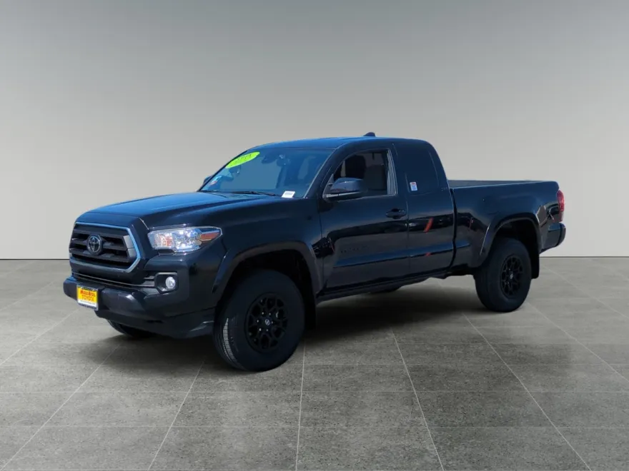 2022 Toyota Tacoma 4x4 SR5 V6 photo 1