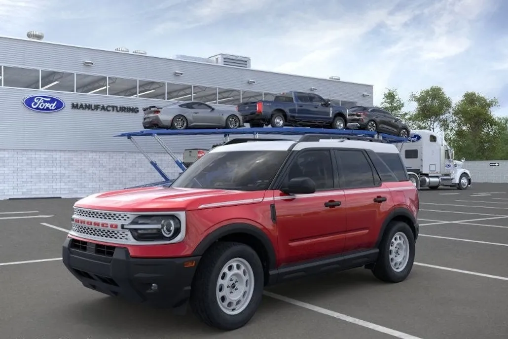 2025 Ford Bronco Sport Heritage photo 1
