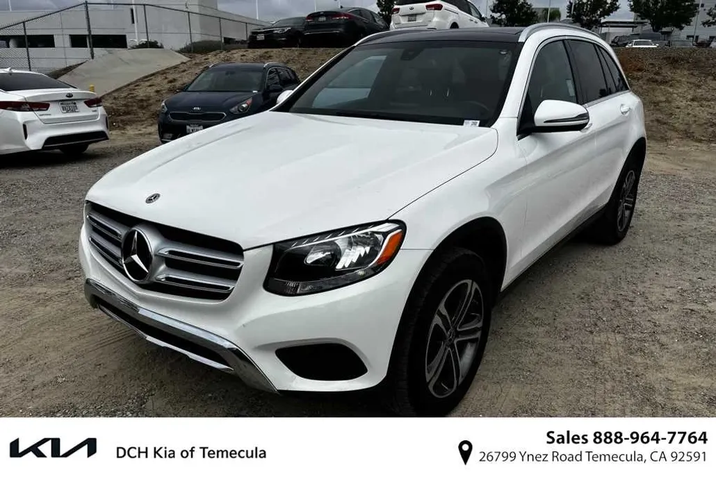 2018 Mercedes Benz GLC 300 photo 1