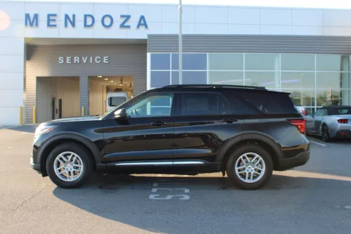 2025 Ford Explorer photo 1