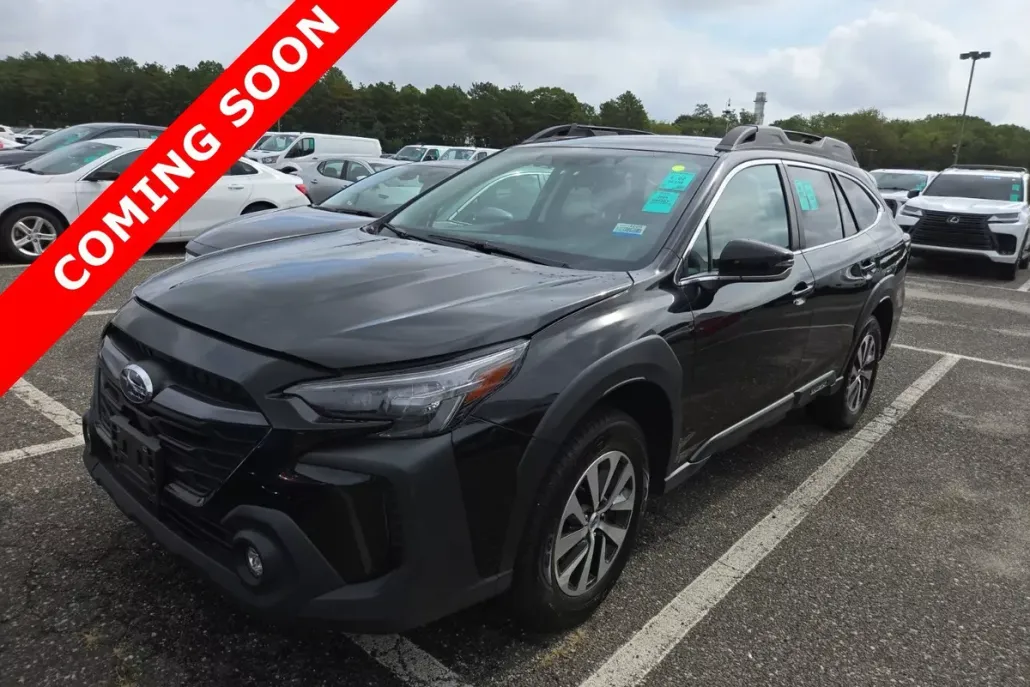 2024 Subaru Outback Premium photo 1