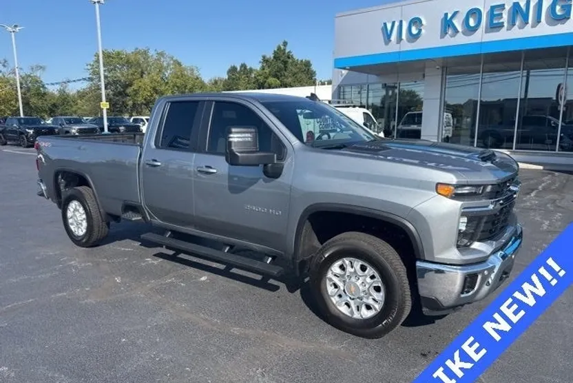 2025 Chevrolet Silverado 2500HD LT photo 1