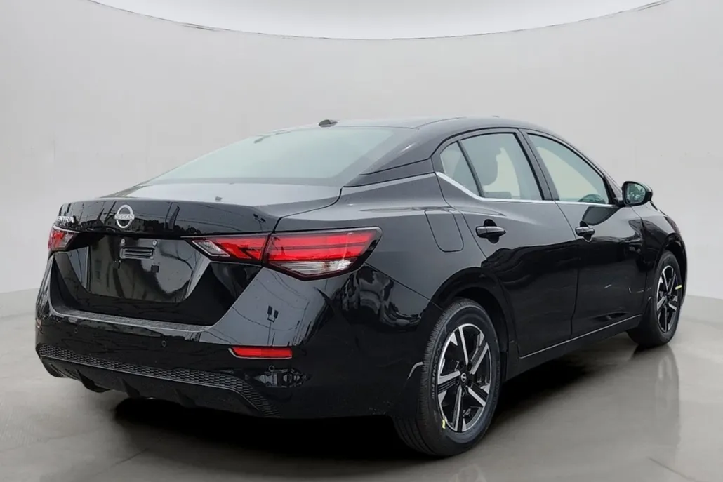 2025 Nissan Sentra SV photo 1