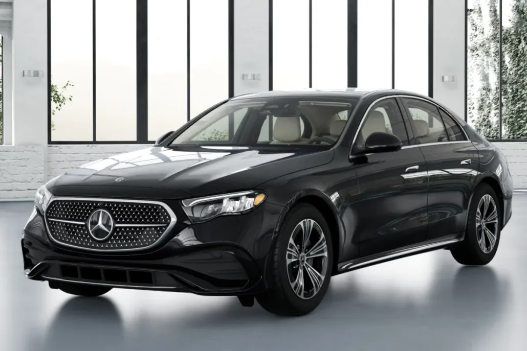 2026 Mercedes Benz E 4MATIC photo 1