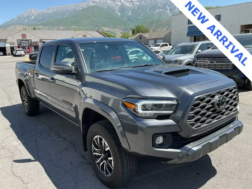 2022 Toyota Tacoma TRD Sport photo 1
