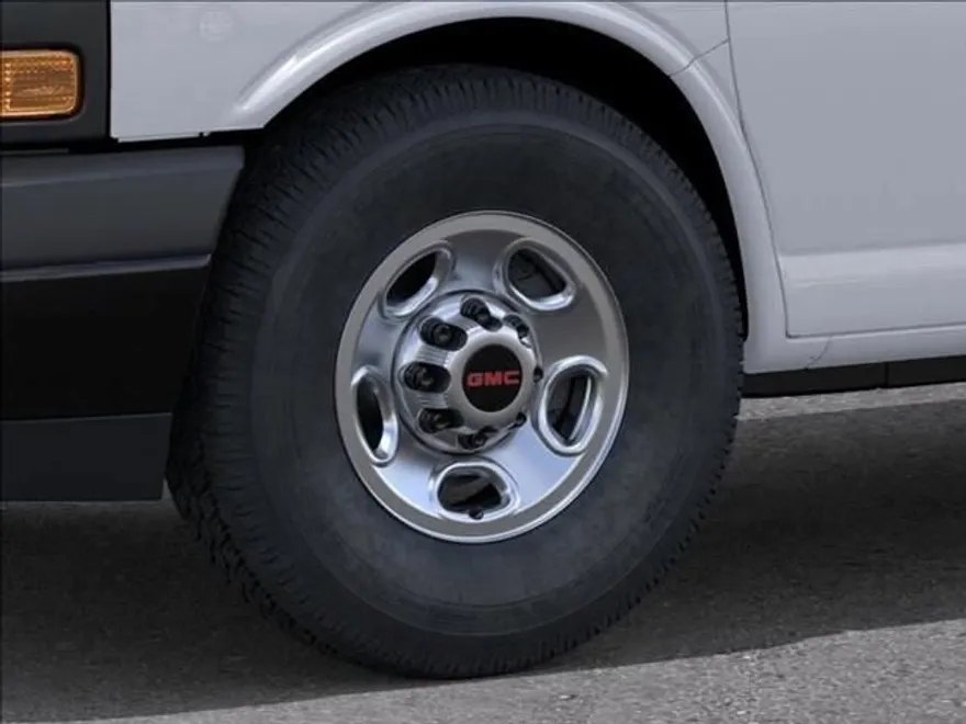 2025 Gmc Savana Cargo 2500 photo 1
