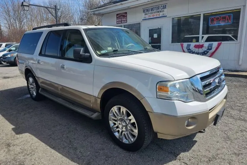 2012 Ford Expedition EL XLT photo 1