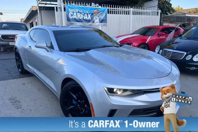 2017 Chevrolet Camaro Coupe photo 1