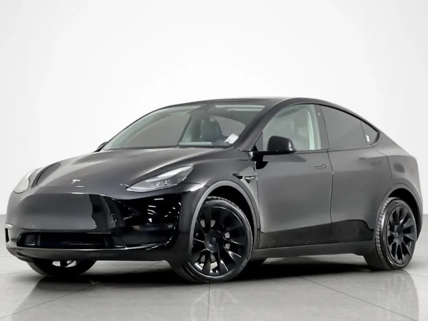 2022 Tesla Model Y Long Range photo 1