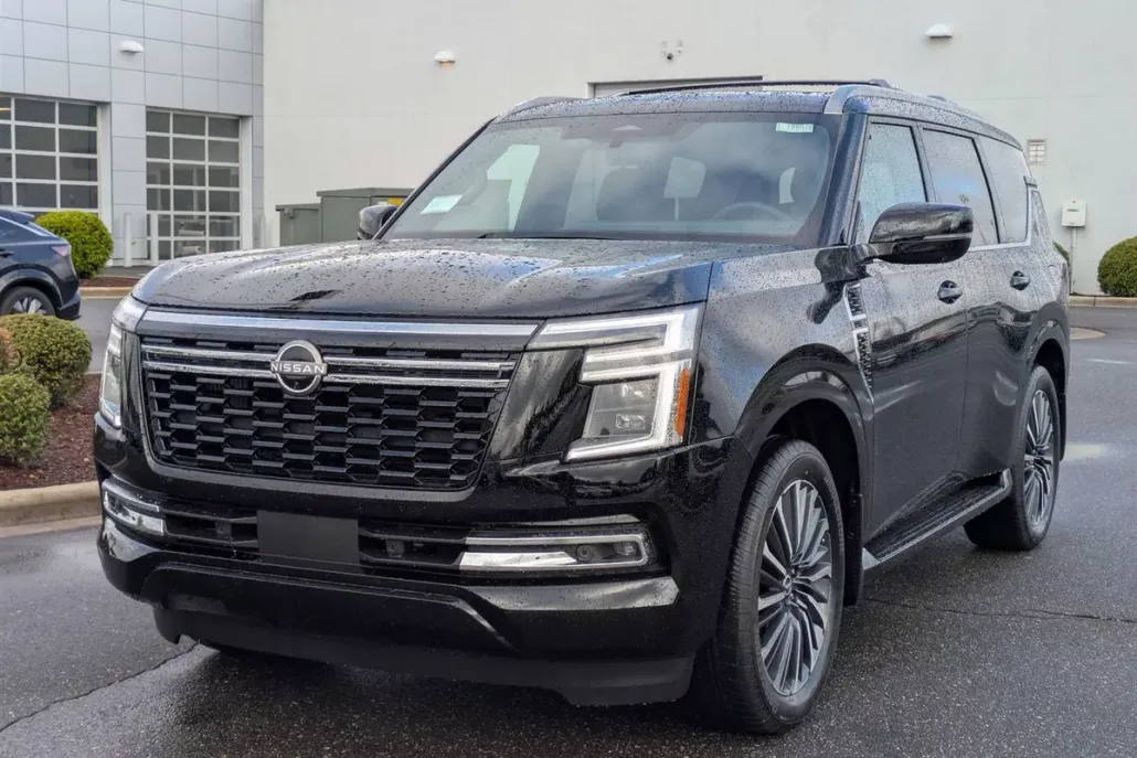 2025 Nissan Armada Platinum Reserve photo 1