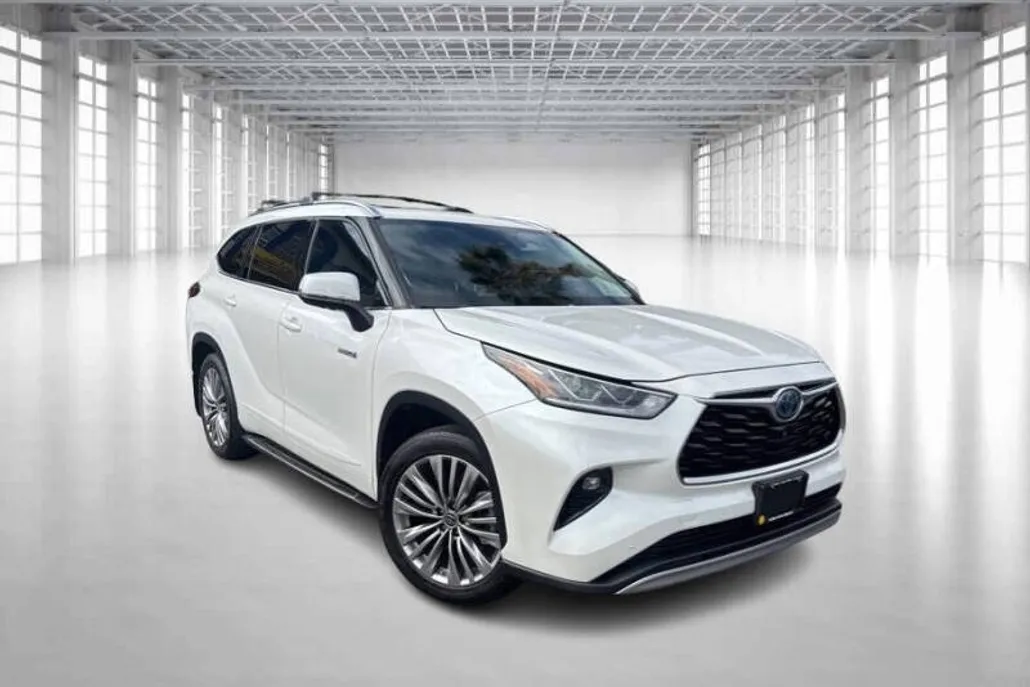 2021 Toyota Highlander Hybrid Platinum photo 1