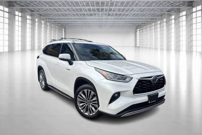 2021 Toyota Highlander Hybrid Platinum photo 1