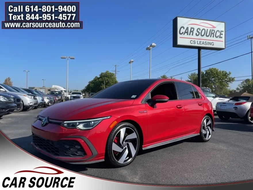2022 Volkswagen Golf GTI SE photo 1