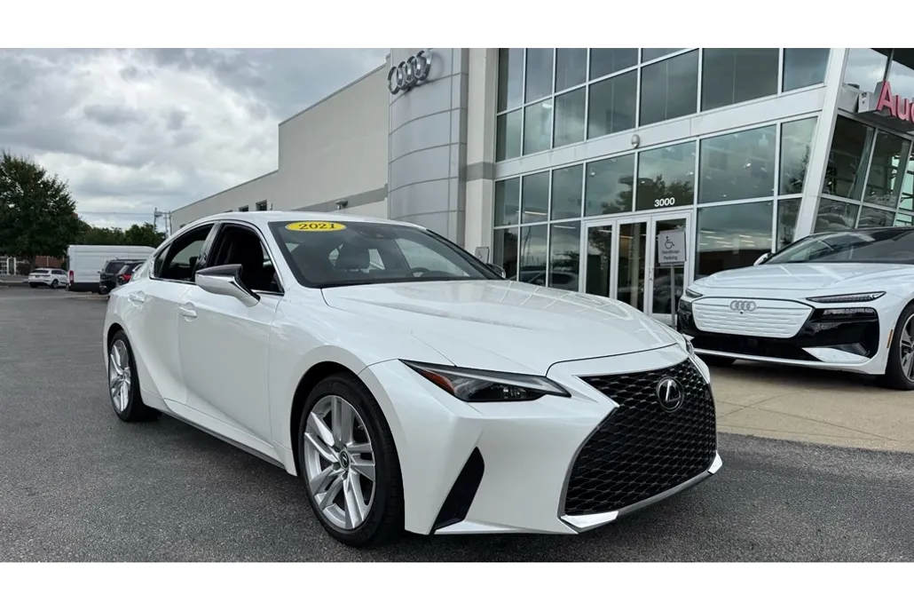 2021 Lexus IS 300 photo 1